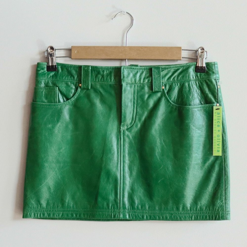 ✨NWT✨ ALICE+OLIVIA 5 Pocket Leather Mini Skirt
